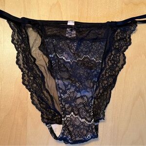Victoria's Secret Dream Angels Black Lace String Bikini Panties